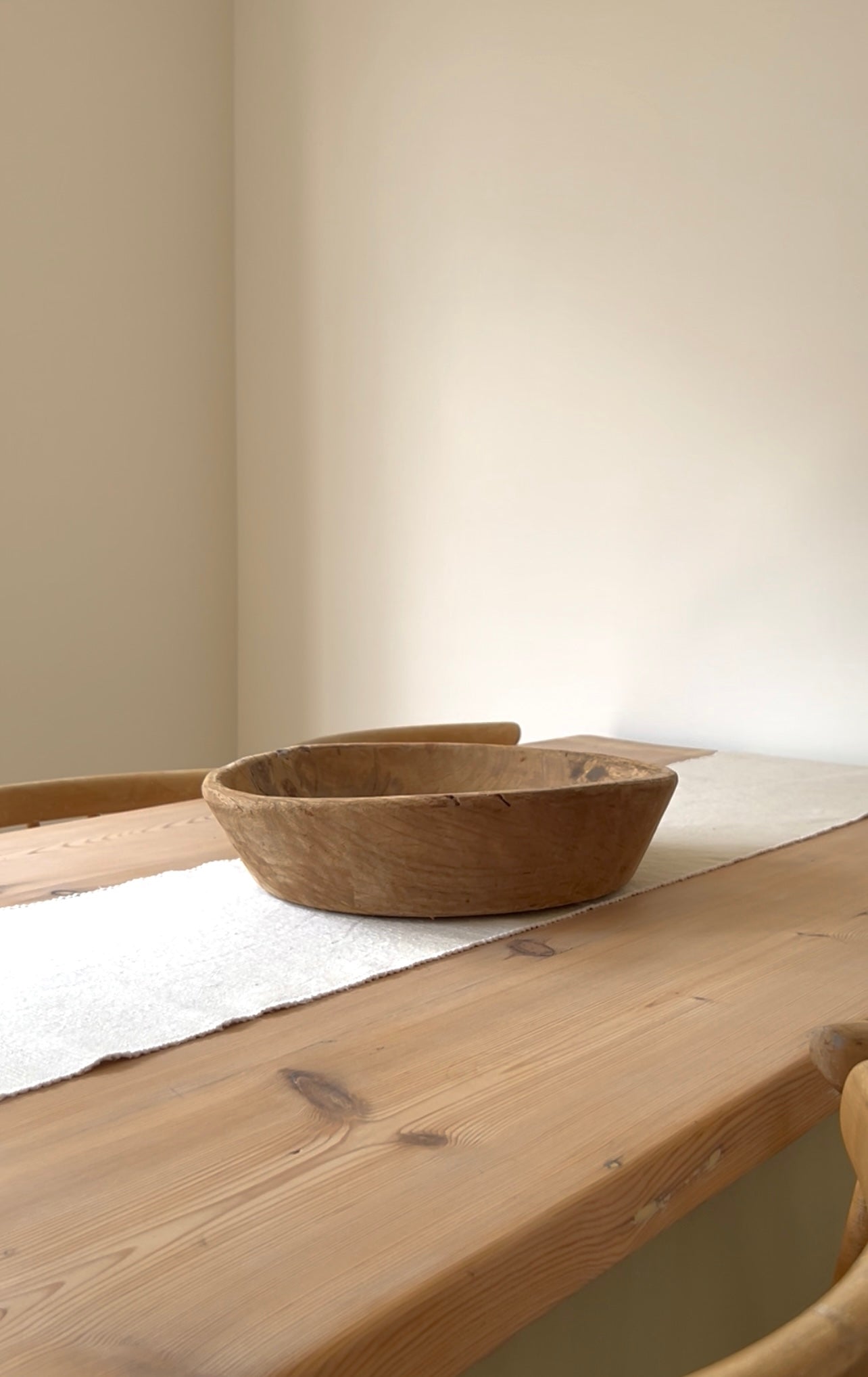 The Antique Wooden Berwyn Bowl