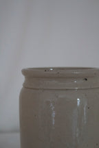 Pale Glazed Stoneware Jar - Tân