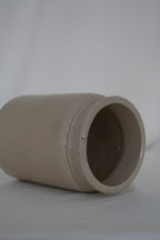 Pale Glazed Stoneware Jar - Tân