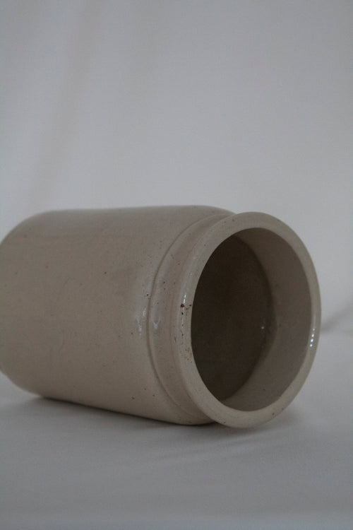 Pale Glazed Stoneware Jar - Tân