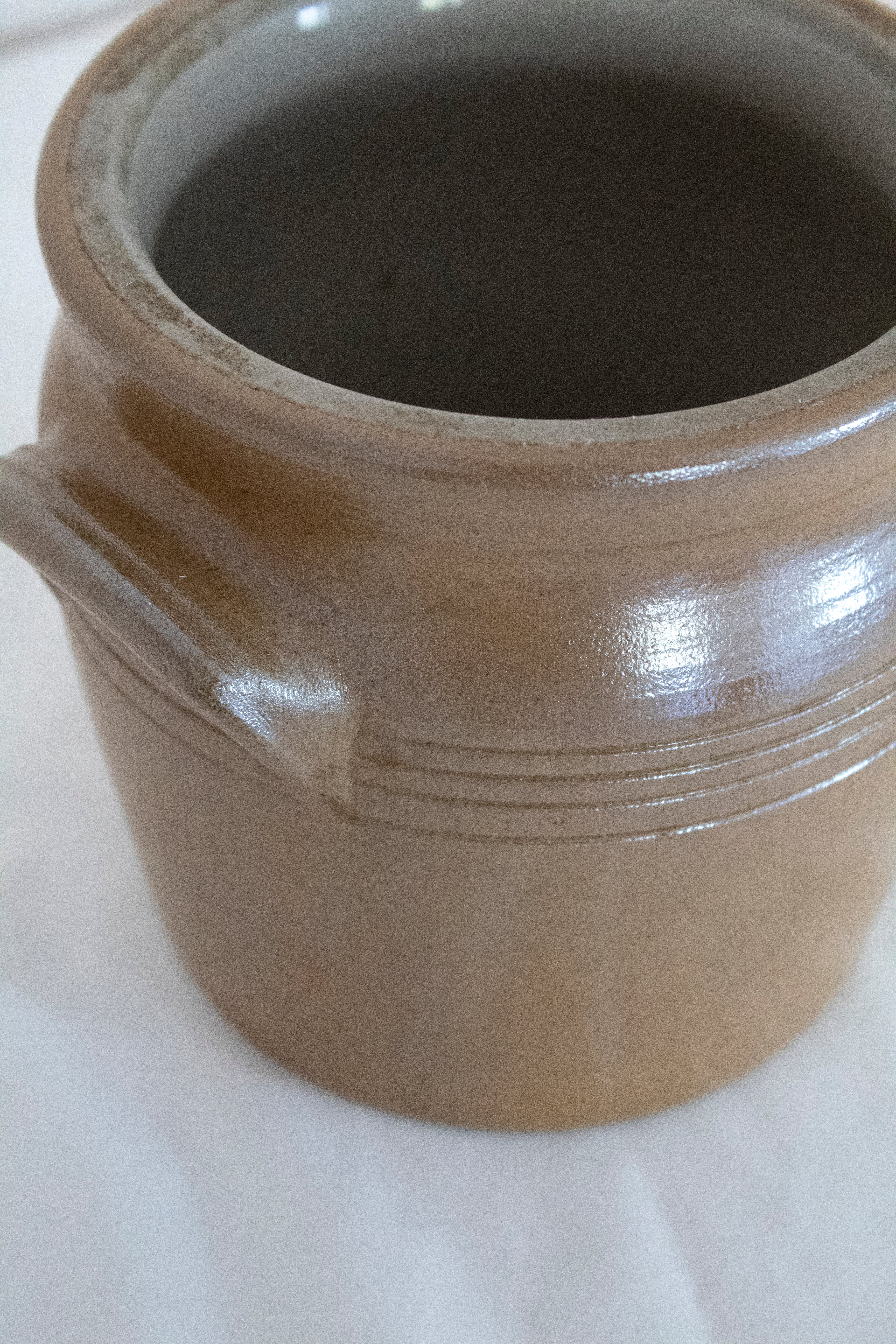 Pale Brown Glazed Confit Pot