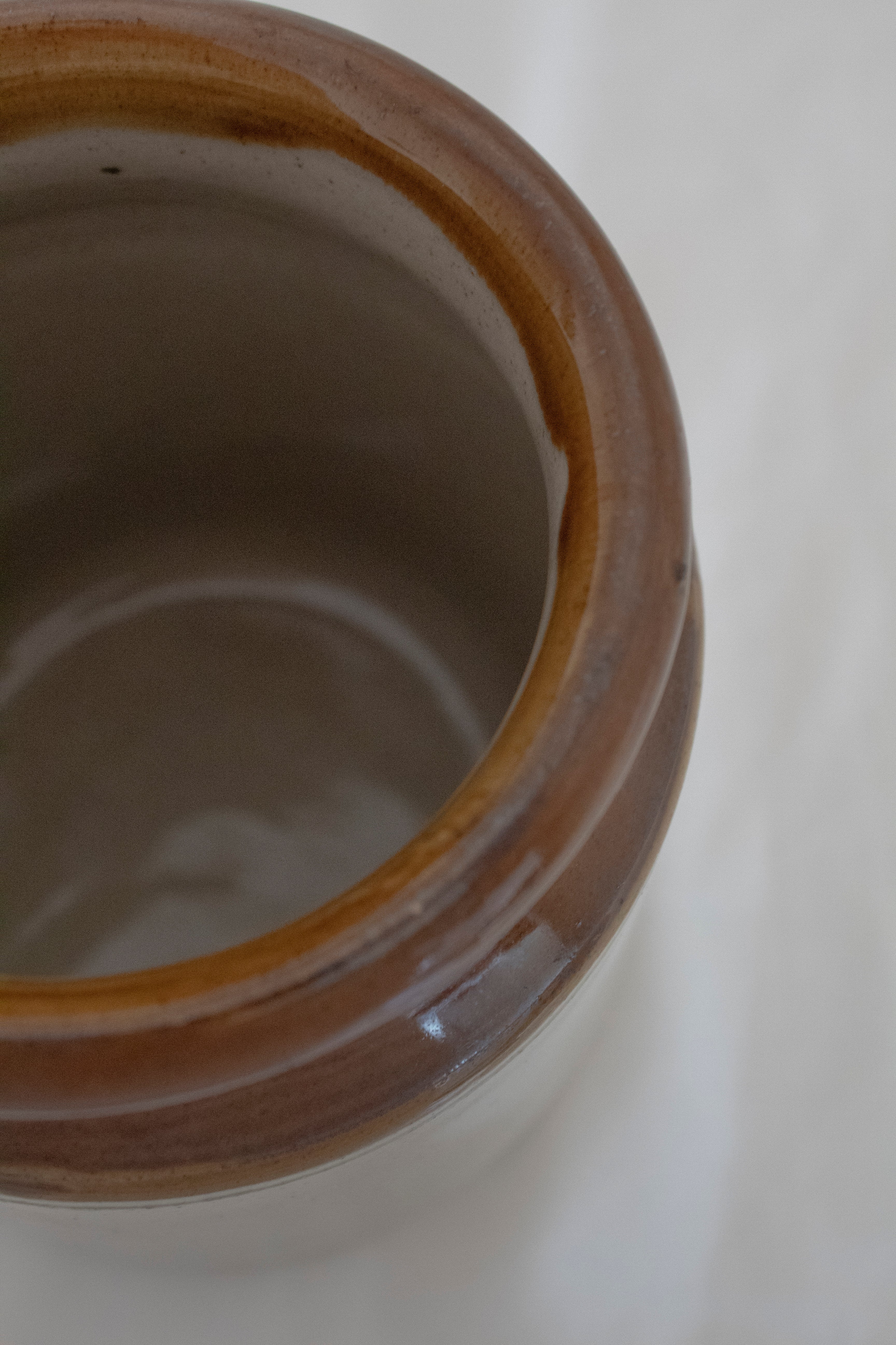 Old Mill Stoneware Jar - Carreg