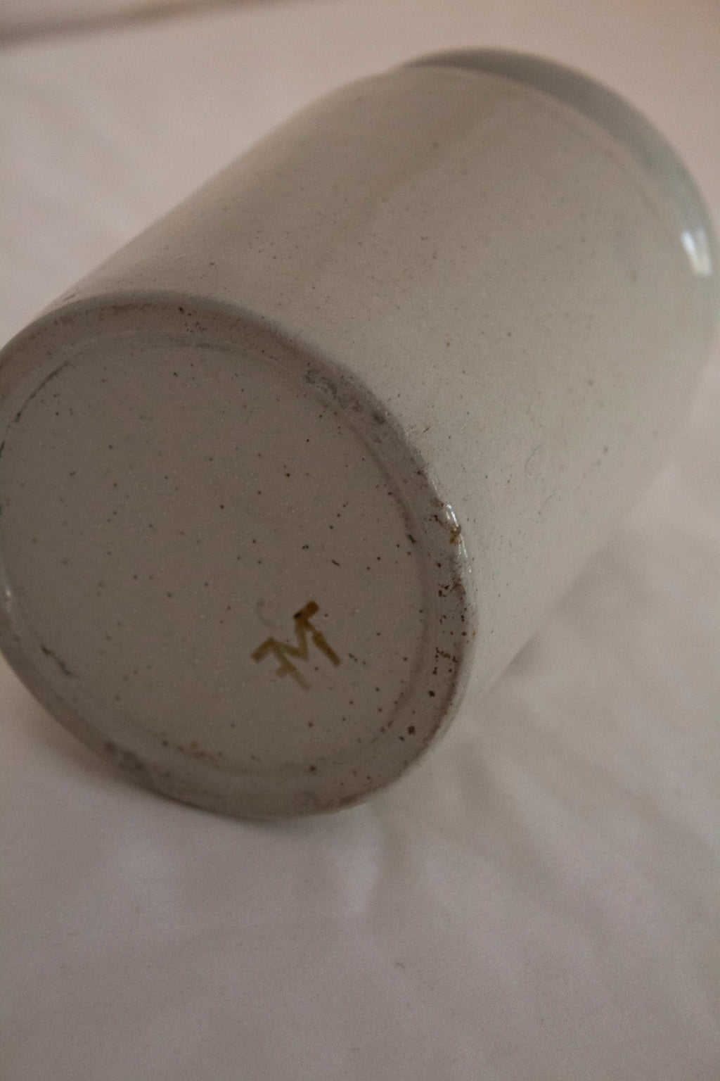 Pale Glazed Stoneware Jar - Gwynt