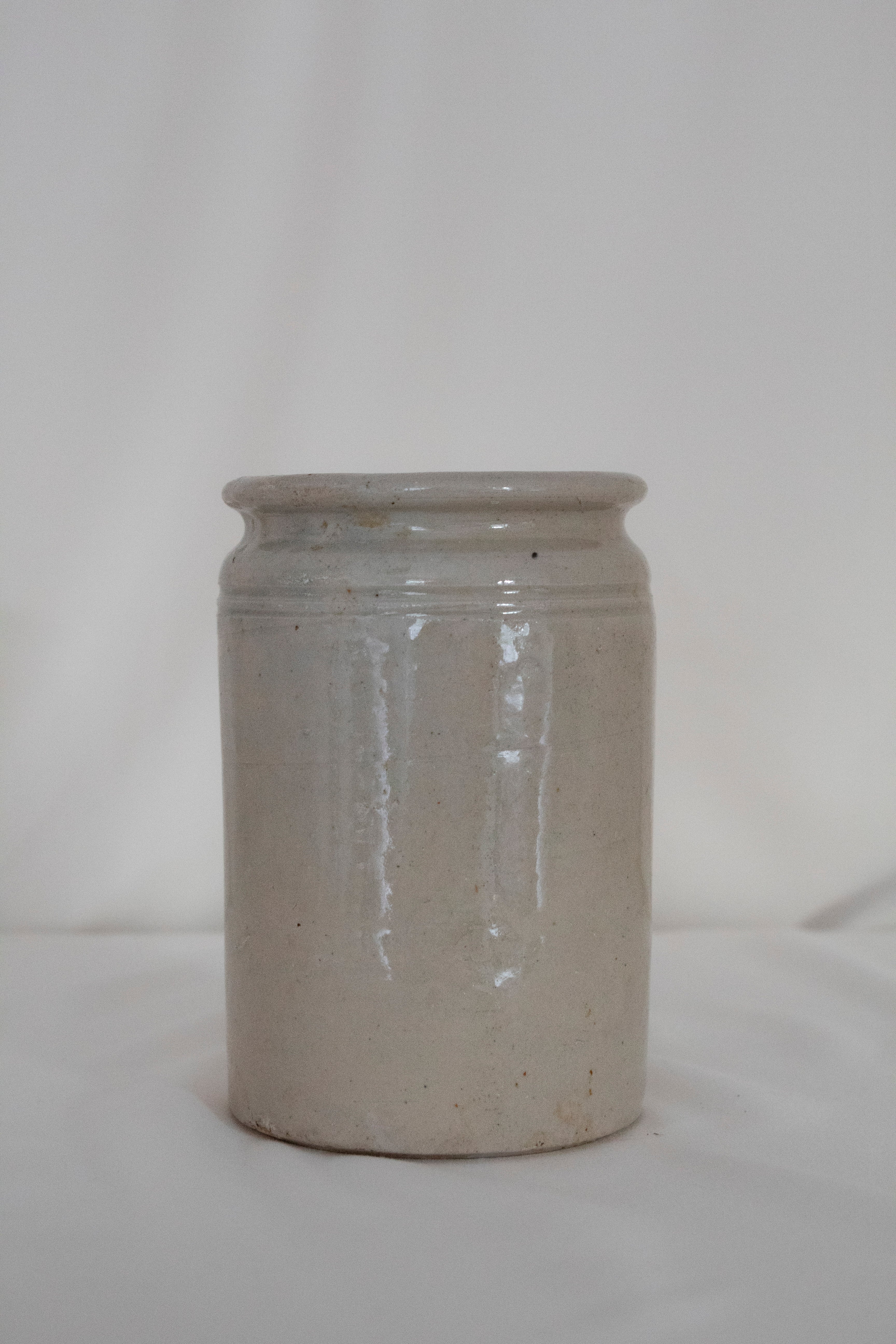 Pale Glazed Stoneware Jar - Môr