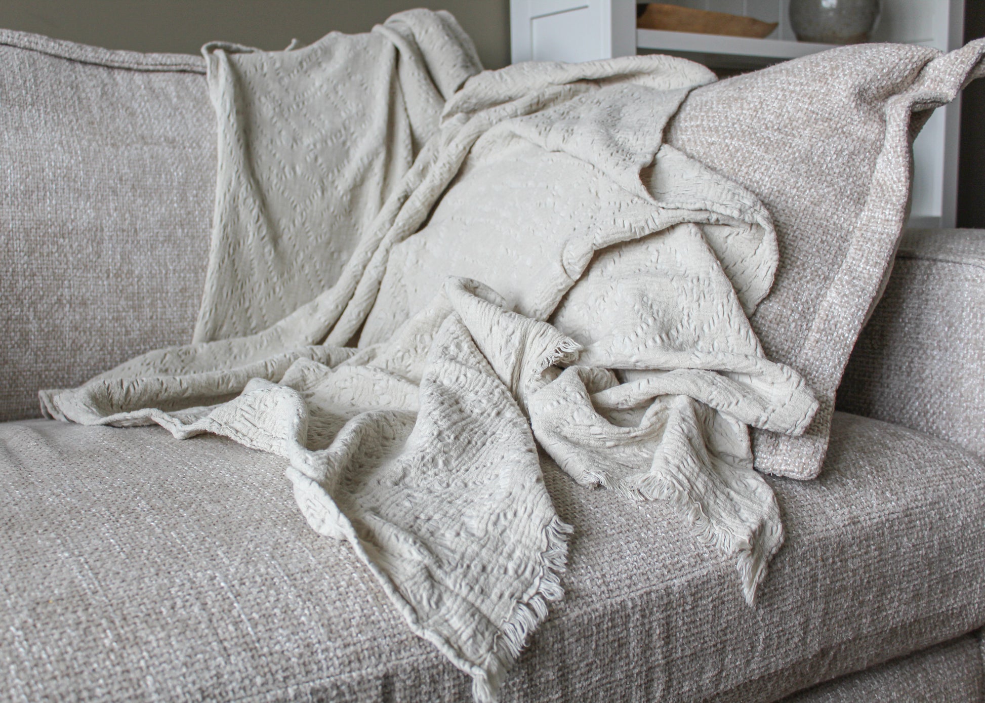 The Bronwen Throw - Ivory