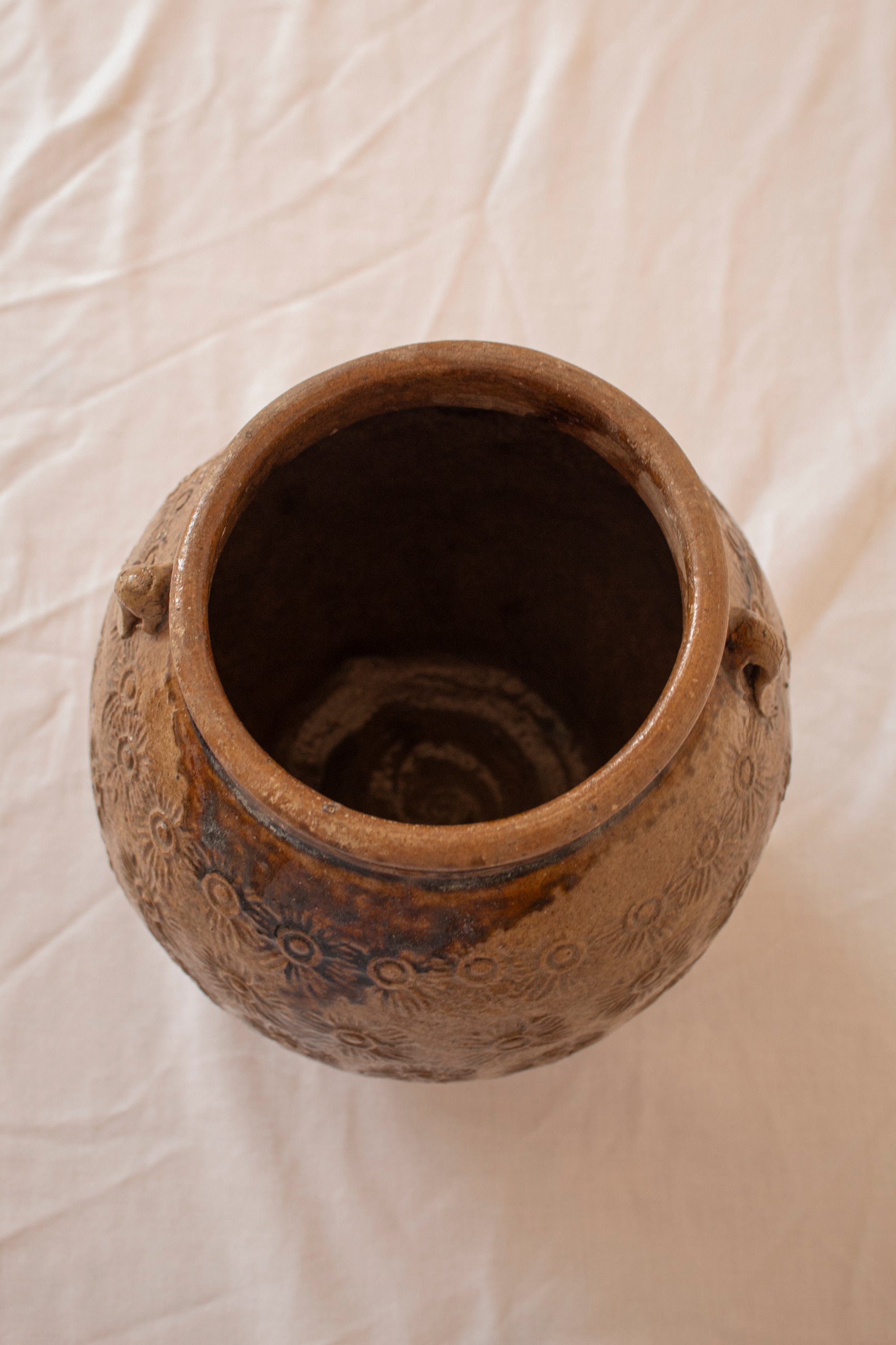 Earthen Glazed Yunnan Pot