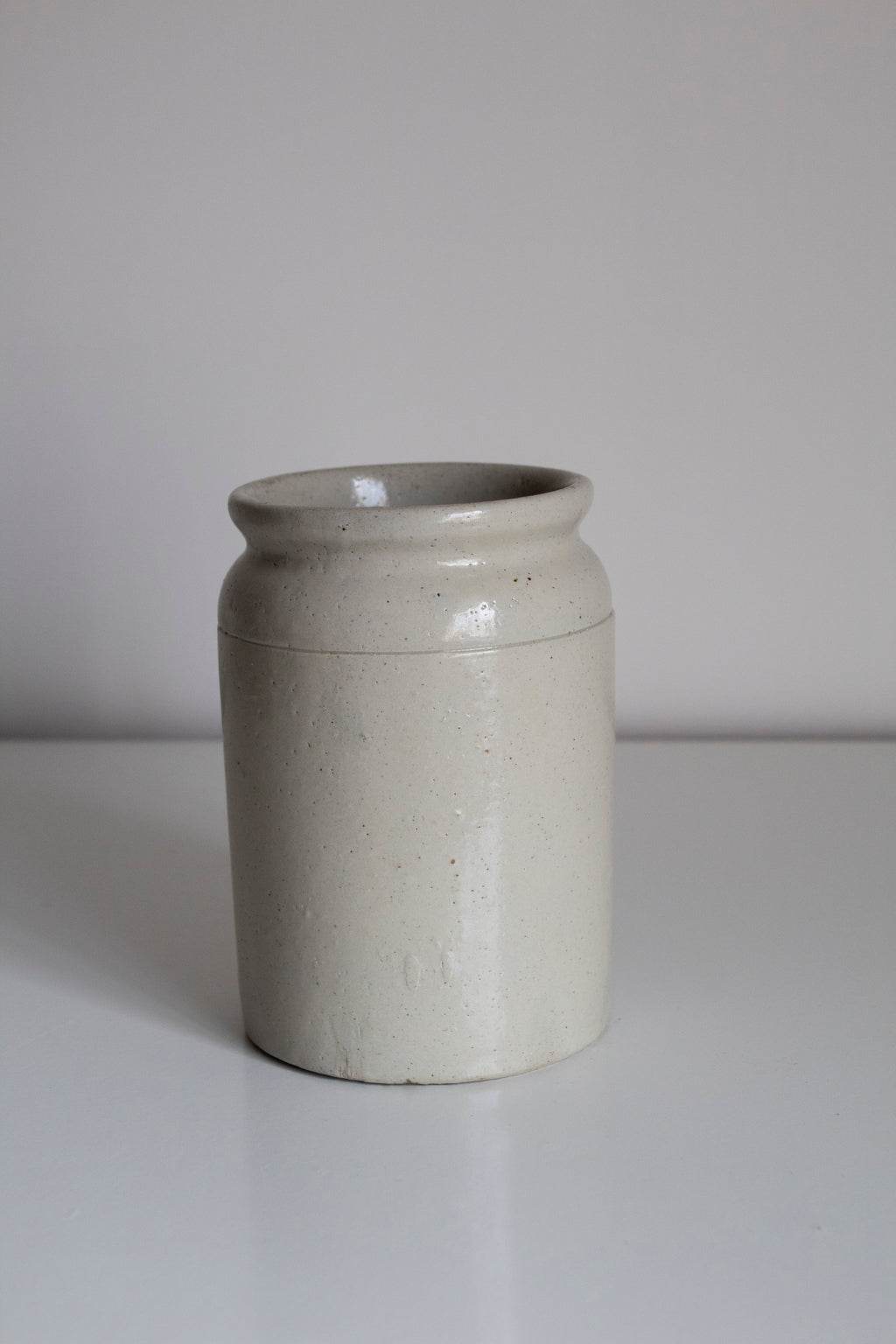 Pale Glazed Stoneware Jar - Gwynt