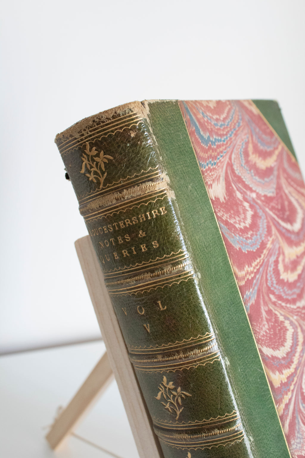 Gloucestershire Notes and Queries - Volume 5