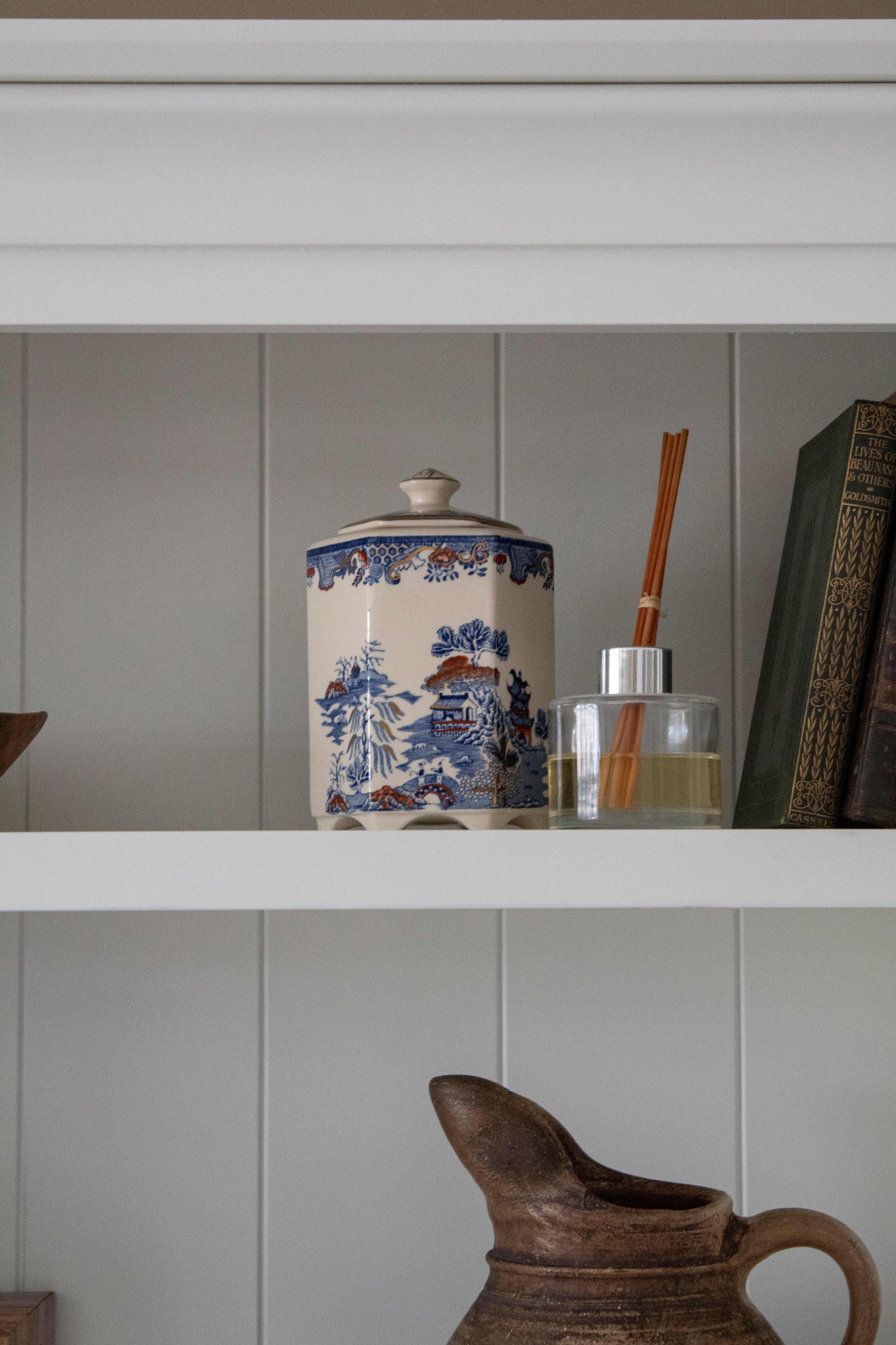 Blue Willow Footed Jar